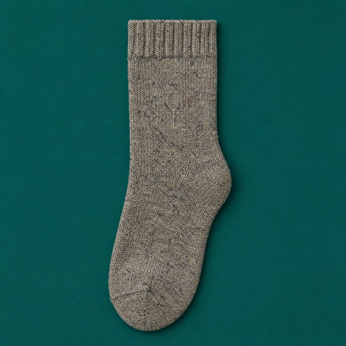 Wool Return 50 — 50% recycled yarn, photographed flat